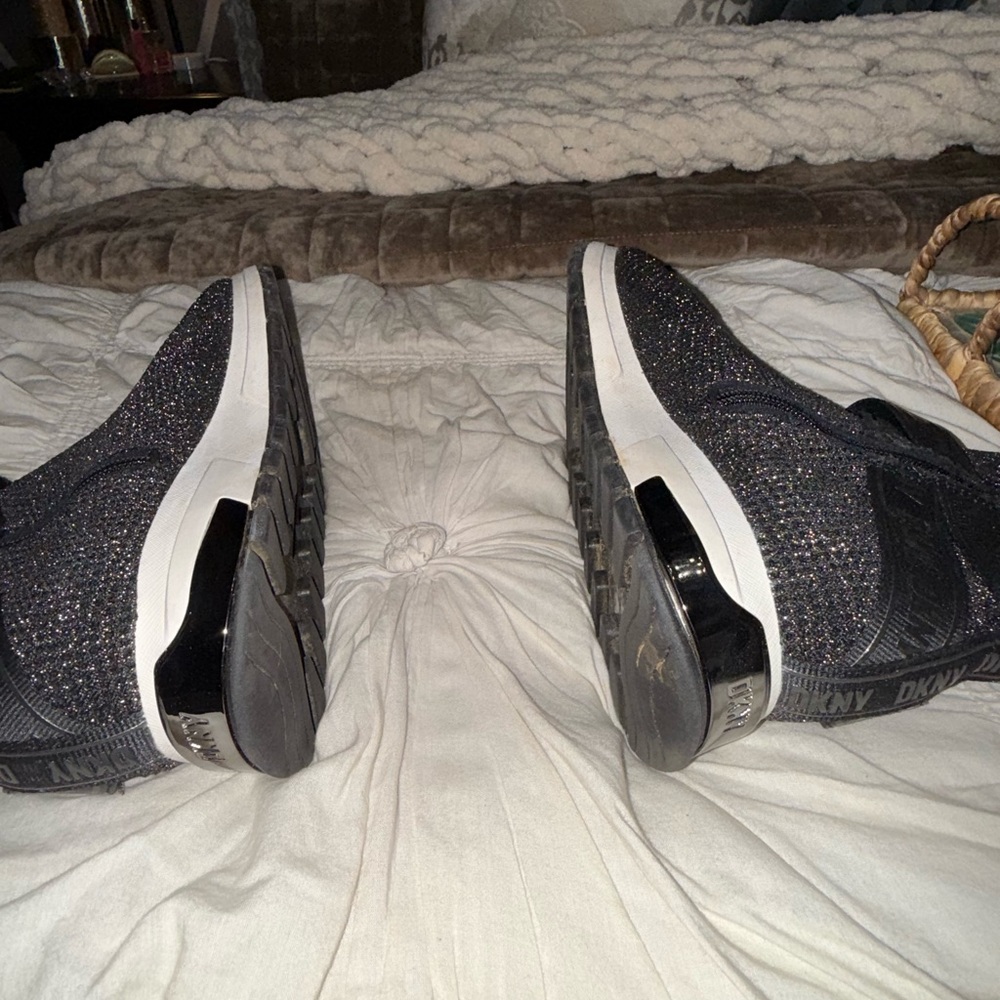 DKNY Hightop zipper sneakers 11 - Picture 5 of 6